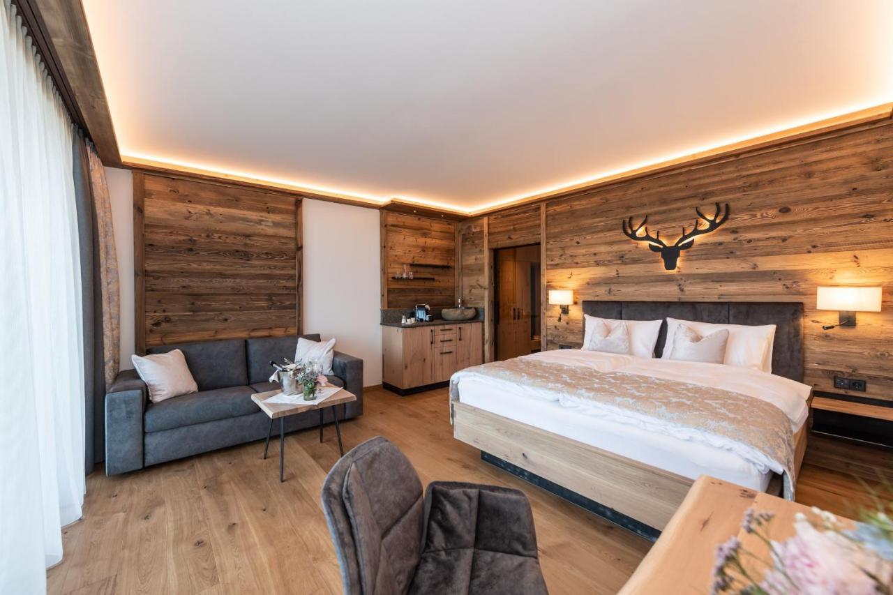 Gipfelhaus Magdalensberg Hotell Sankt Veit an der Glan Exteriör bild