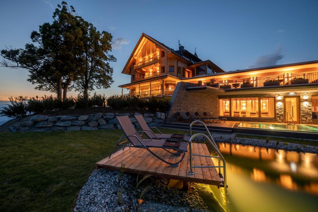 Gipfelhaus Magdalensberg Hotell Sankt Veit an der Glan Exteriör bild