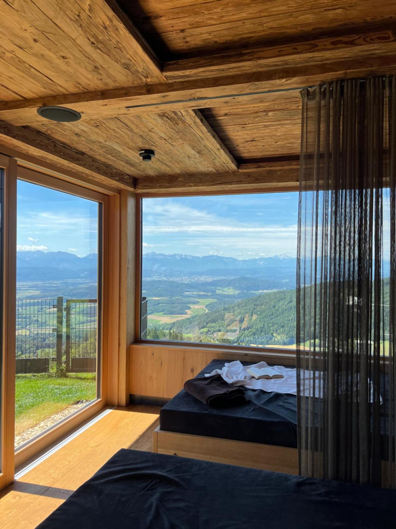 Gipfelhaus Magdalensberg Hotell Sankt Veit an der Glan Exteriör bild